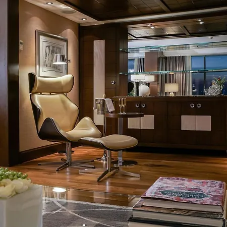 Lugal, A Luxury Collection Hotel, Hotel