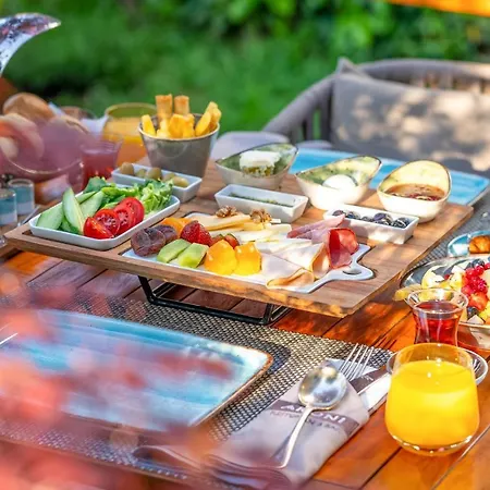 Lugal, A Luxury Collection Hotel,