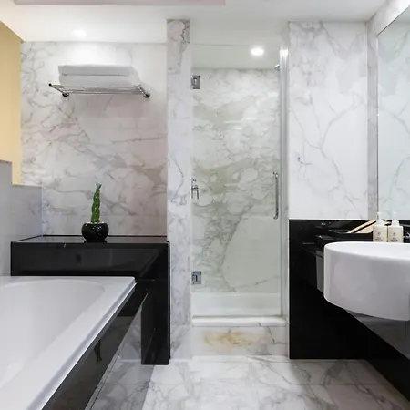 Lugal, A Luxury Collection Hotel, Hotel 5*